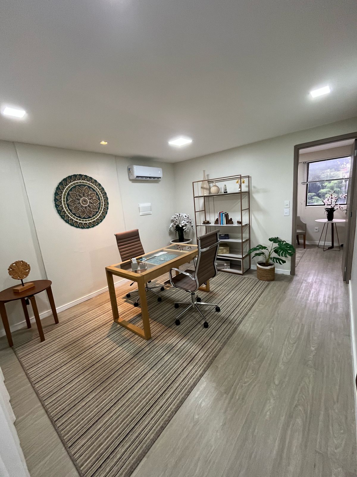Alugo Loja Térrea / Sala Comercial - Vieiralves