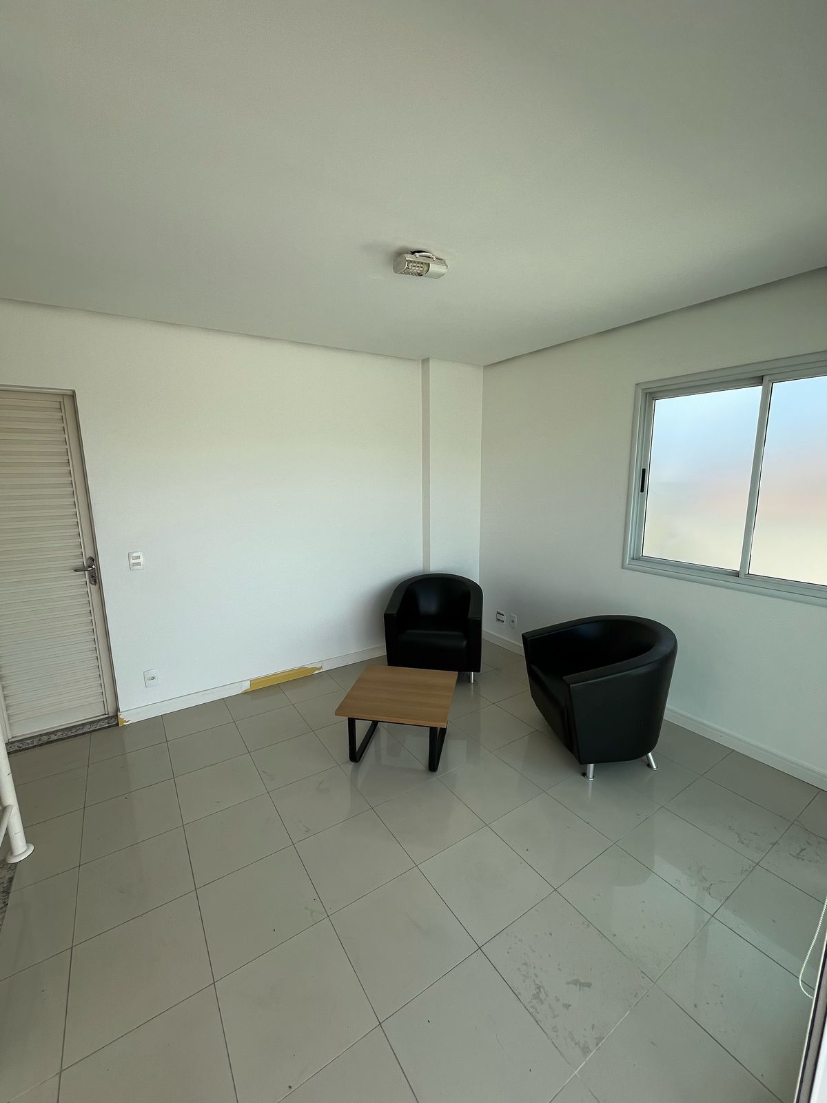 Vendo Apartamento Triplex - Parque das Laranjeiras