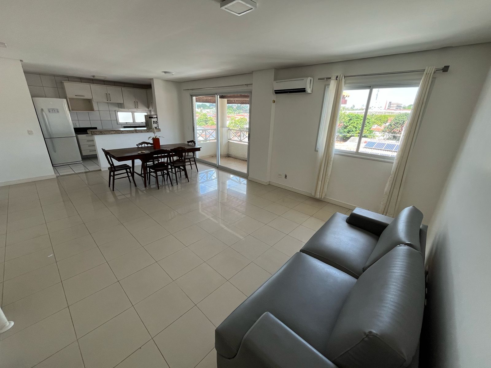 Vendo Apartamento Triplex - Parque das Laranjeiras