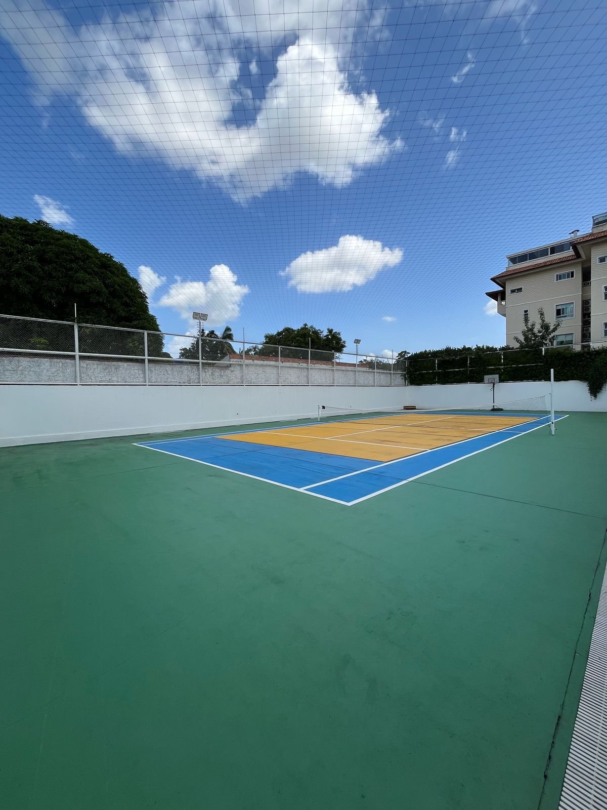 Vendo Apartamento Triplex - Parque das Laranjeiras