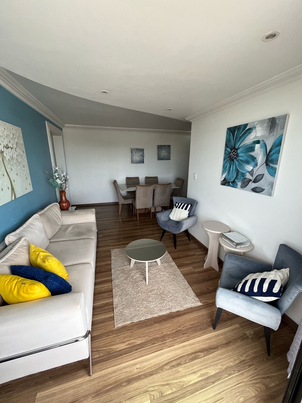 Vendo Apartamento Amplo 120m² - Av. Constantino Nery