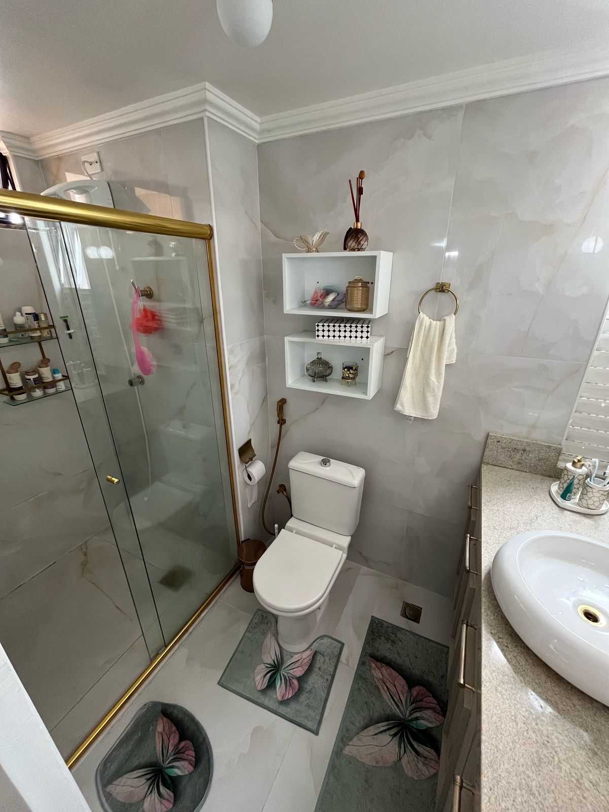 Vendo Apartamento Amplo 120m² - Av. Constantino Nery