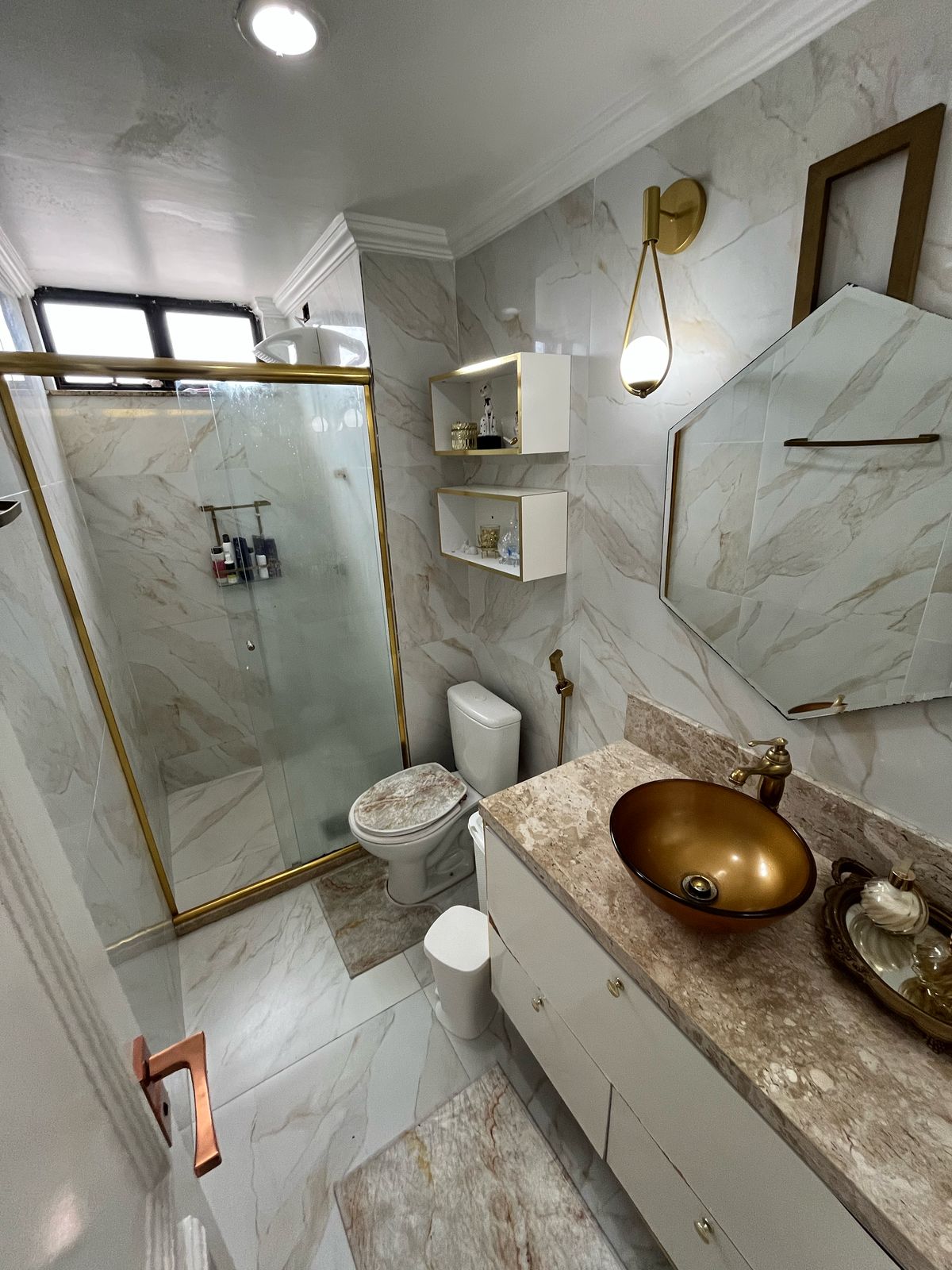 Vendo Apartamento Amplo 120m² - Av. Constantino Nery