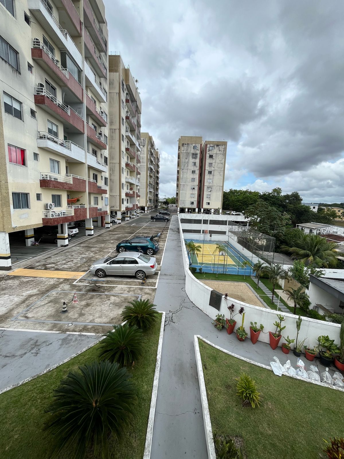 Apartamento Condomínio Laranjeiras Village - Reformado