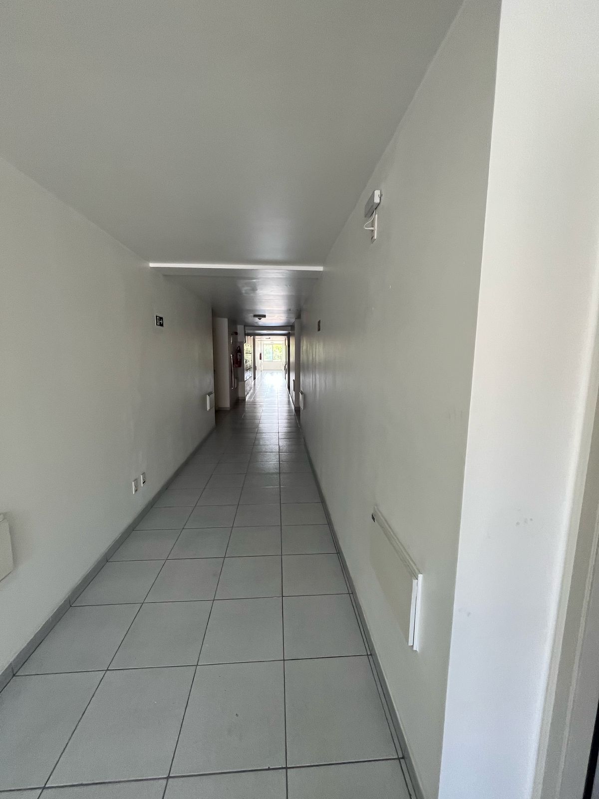 Vendo Sala Comercial Eliza Miranda - Japiim