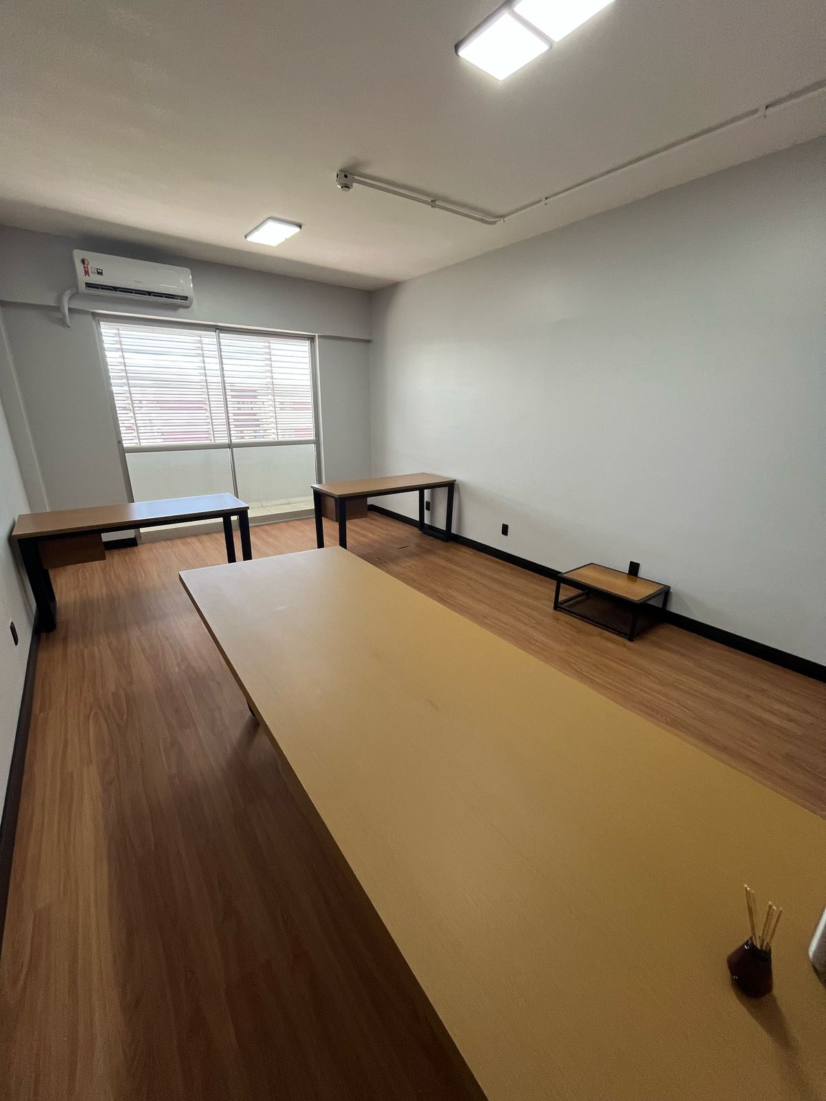 Vendo Sala Comercial Eliza Miranda - Japiim