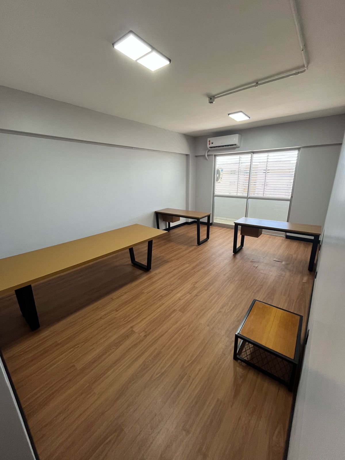 Vendo Sala Comercial Eliza Miranda - Japiim