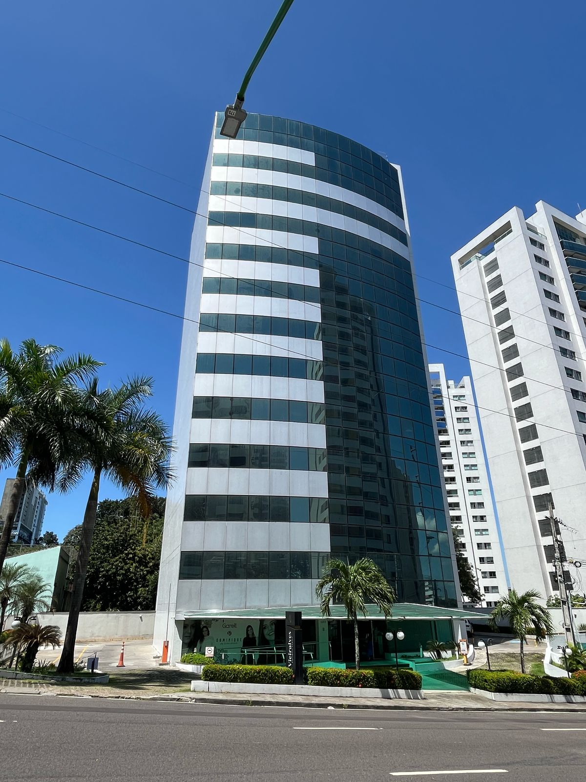 Alugo Sala Comercial Mobiliada - Edifício Vieiralves Business