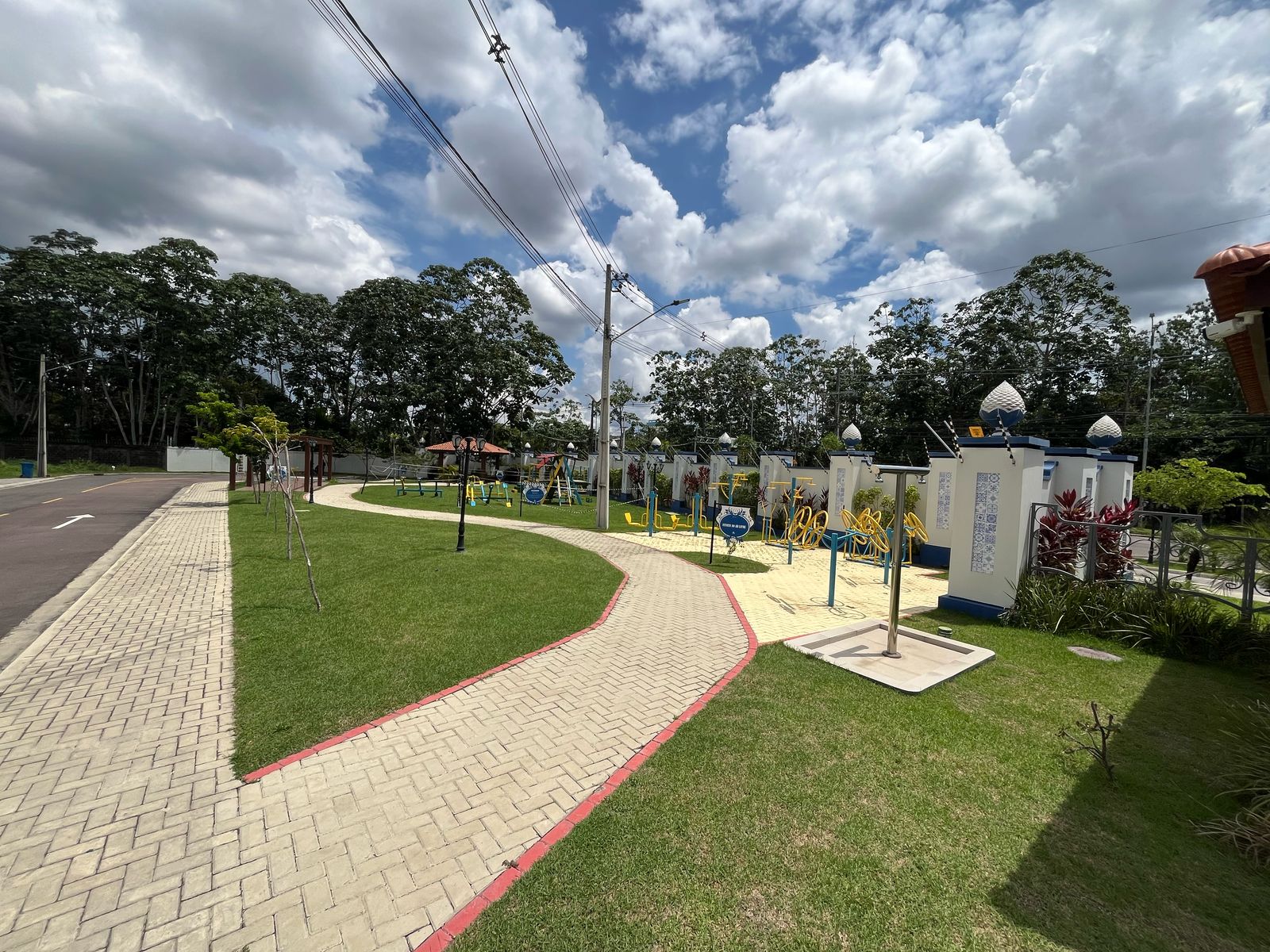 Vendo Lote no Residencial Estoril 
