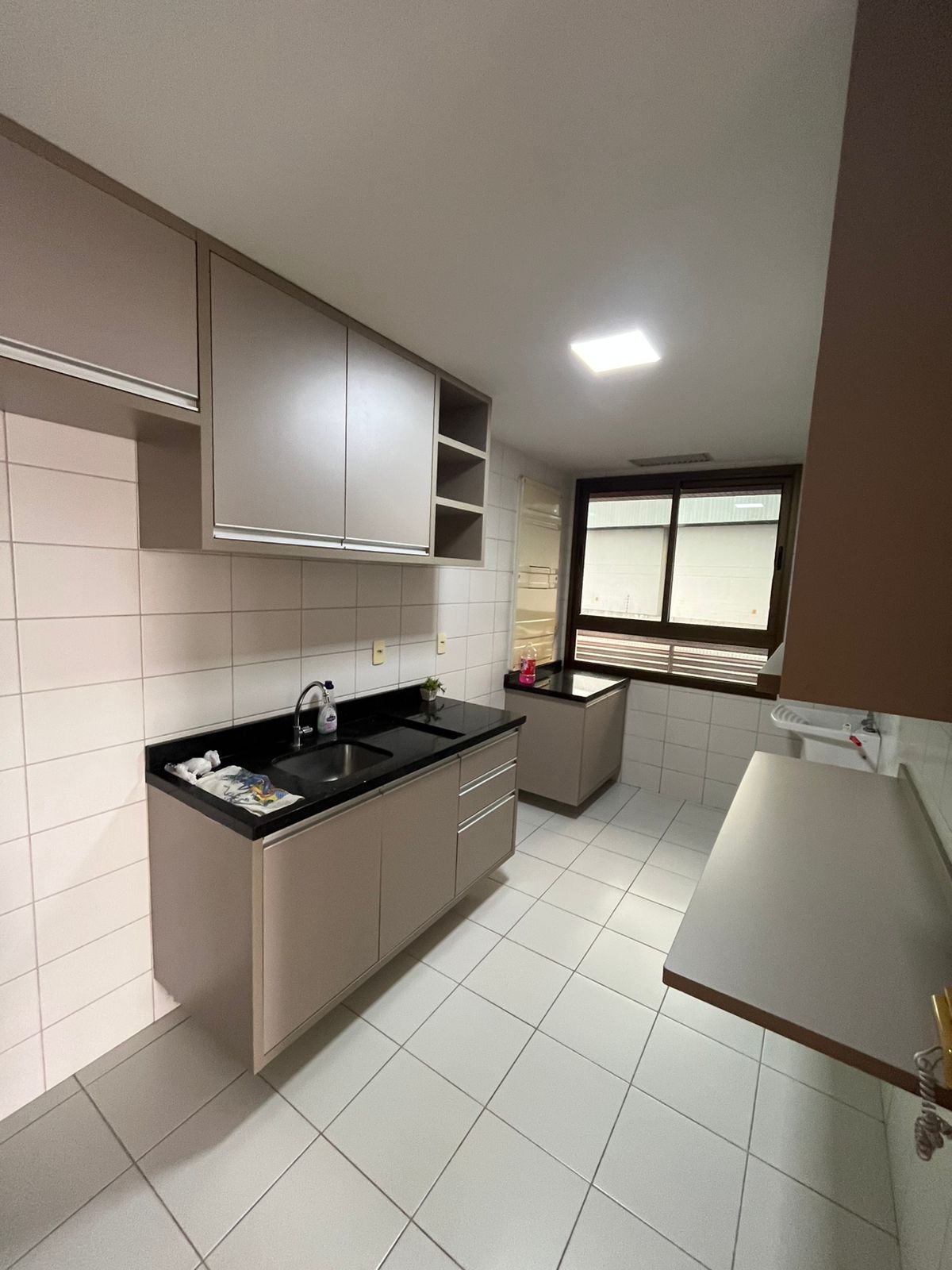 Aluguel Apartamento 2 quartos Dom Pedro - Cond. Thiago de Melo