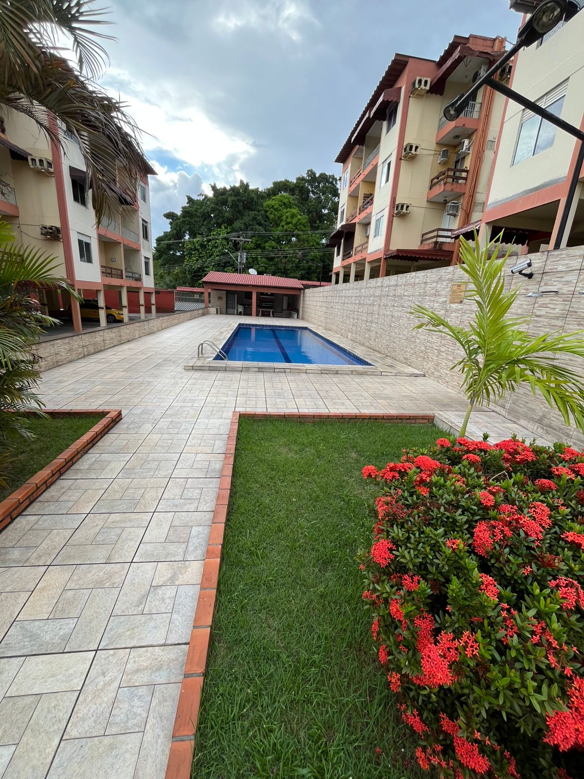 Vendo Apartamento R$ 290mil - P. 10