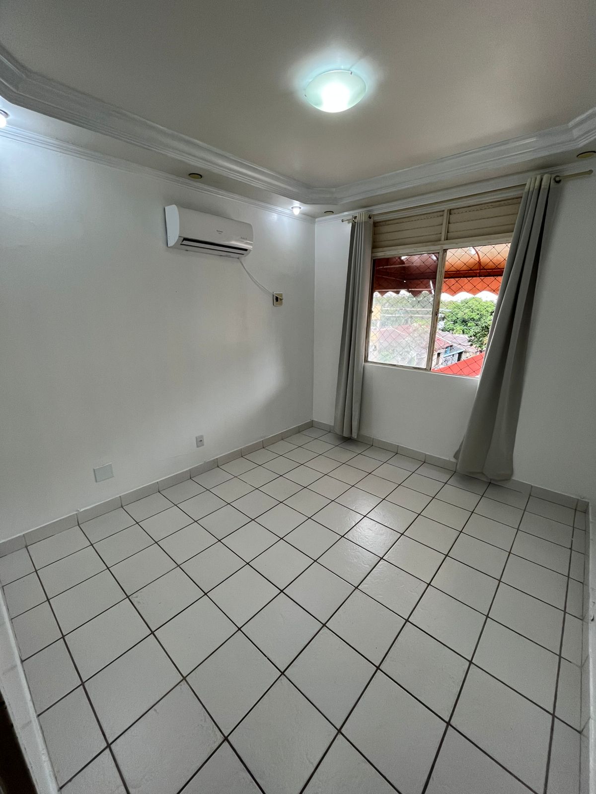 Vendo Apartamento R$ 290mil - P. 10