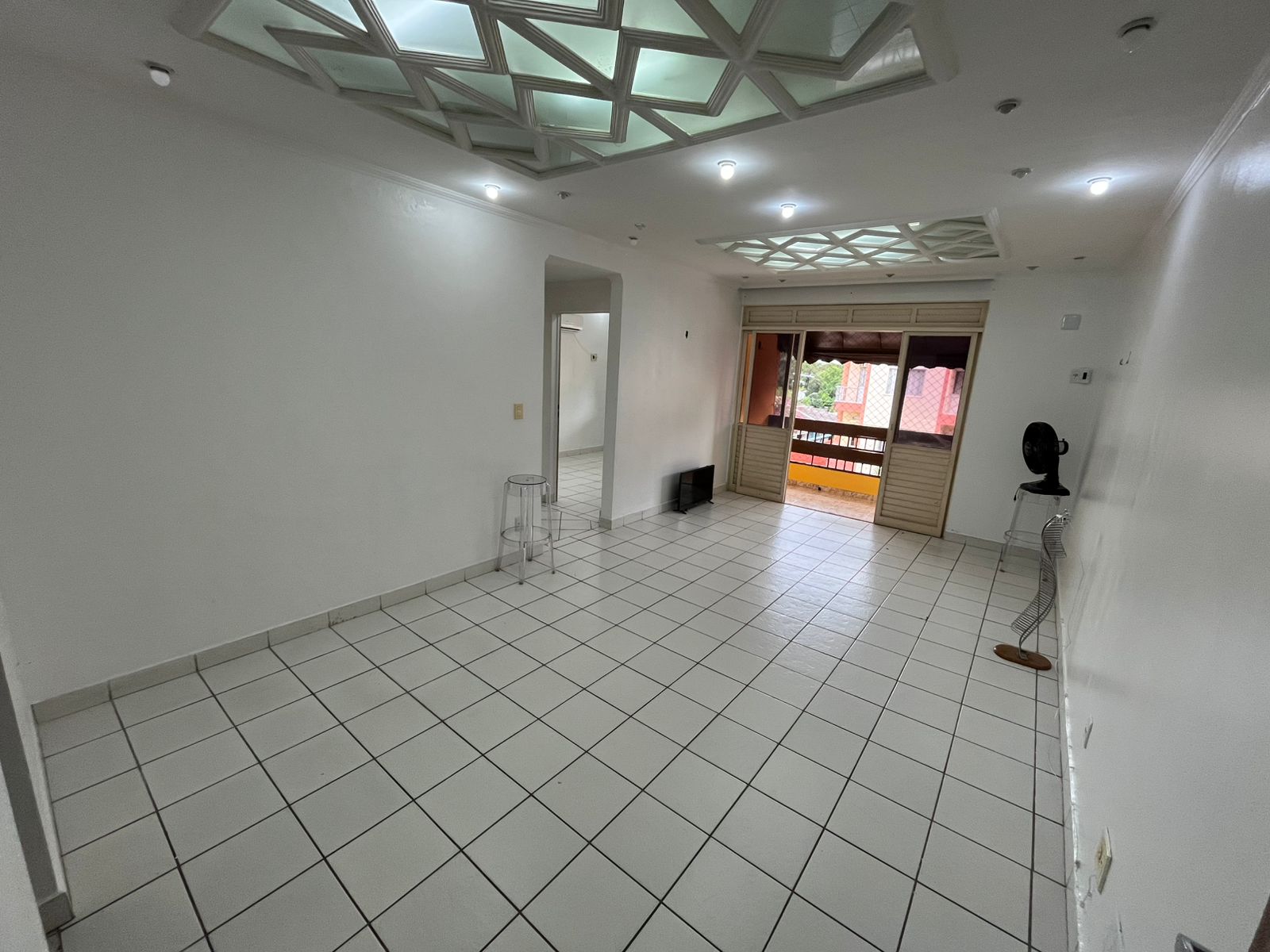 Vendo Apartamento R$ 290mil - P. 10