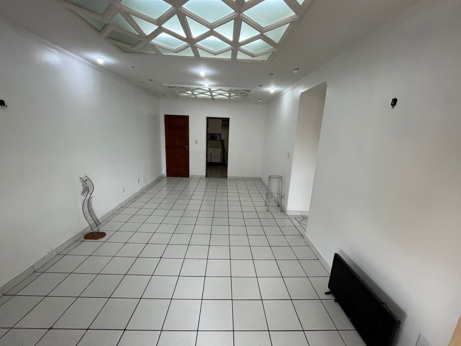 Vendo Apartamento R$ 290mil - P. 10
