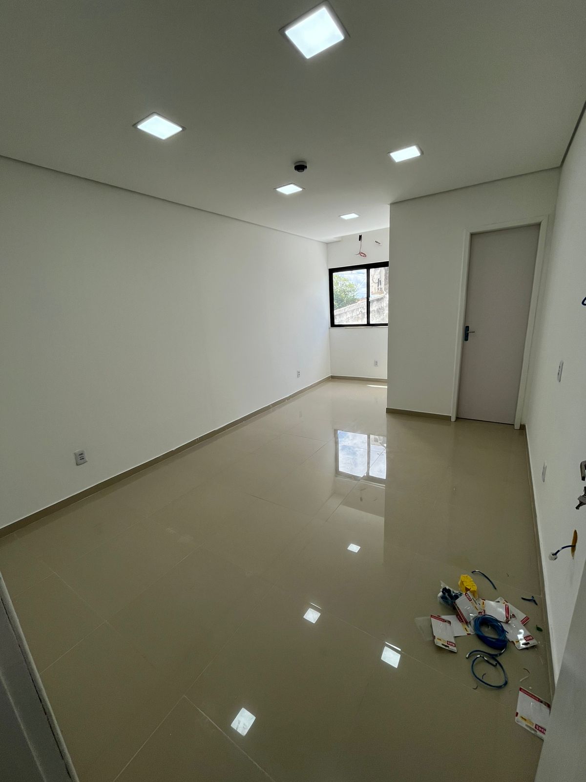 Alugo Sala Comercial - P. 10