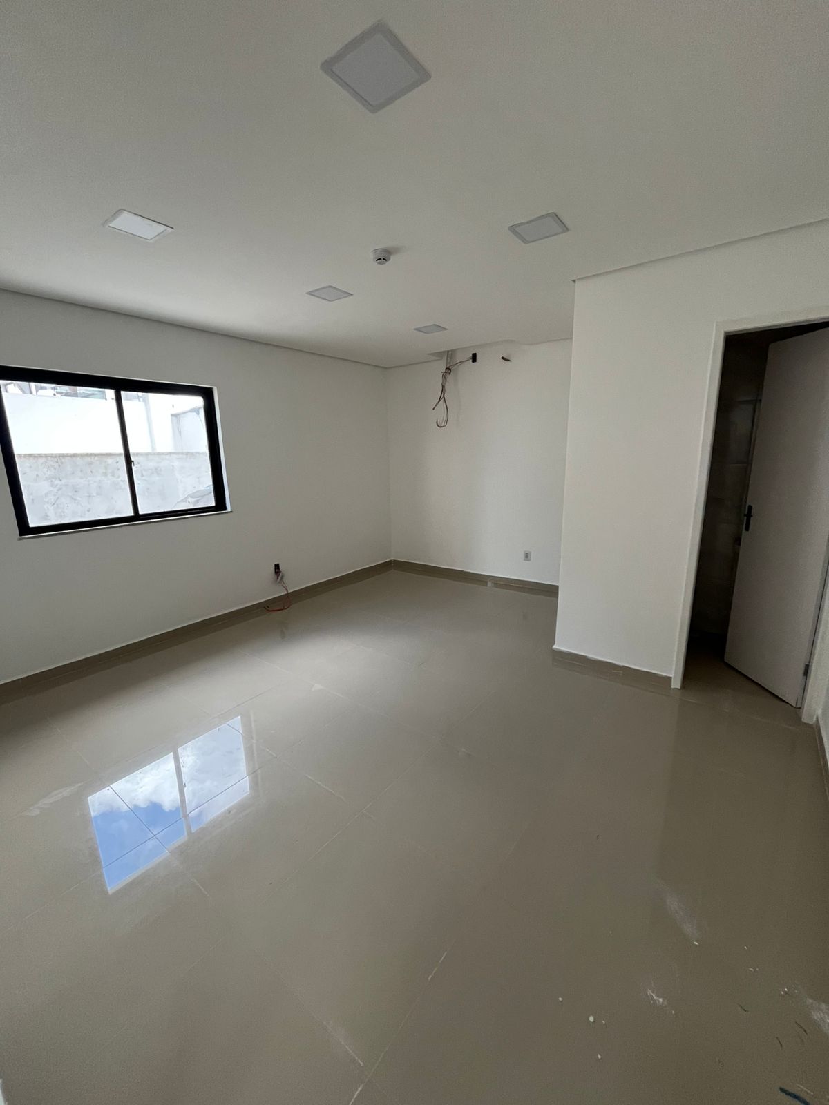 Alugo Sala Comercial - P. 10