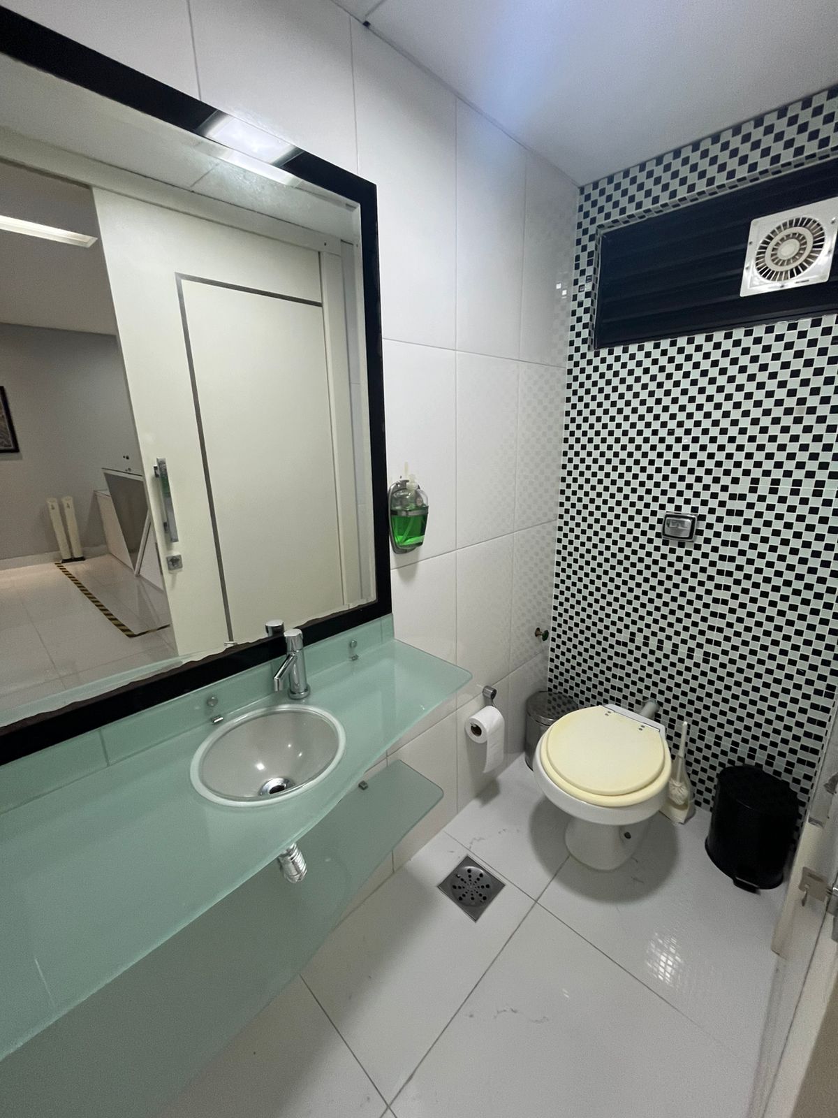 Vendo Sala REFORMADA - Centro
