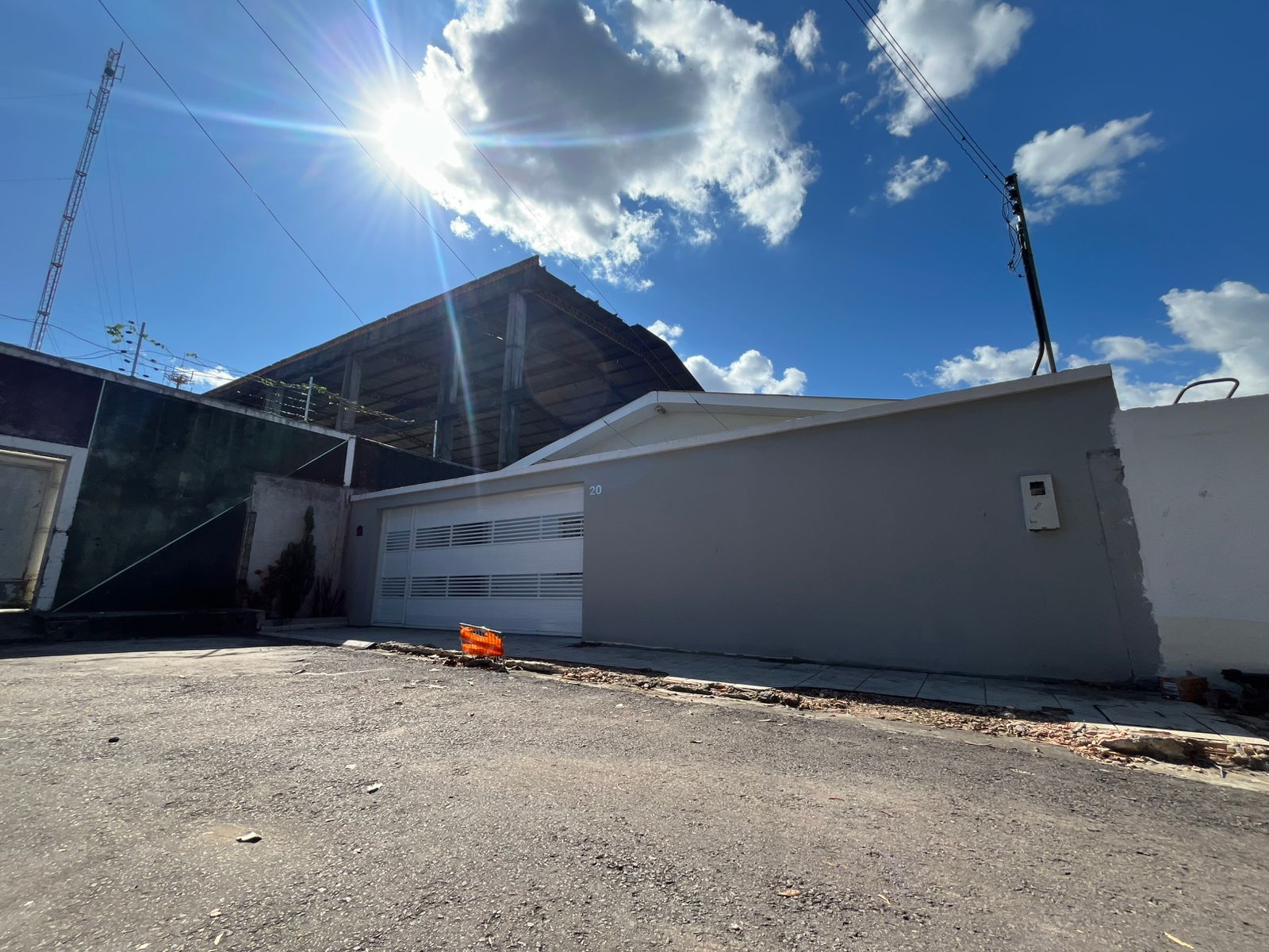 Vendo Casa Cachoeirnha - com Quintal