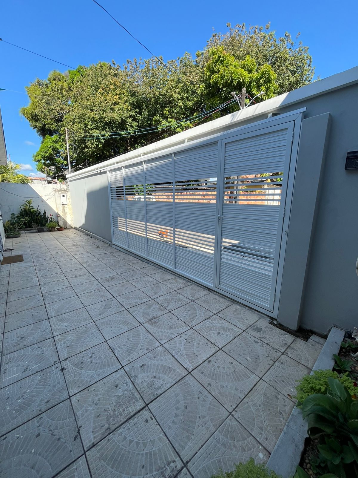 Vendo Casa Cachoeirnha - com Quintal