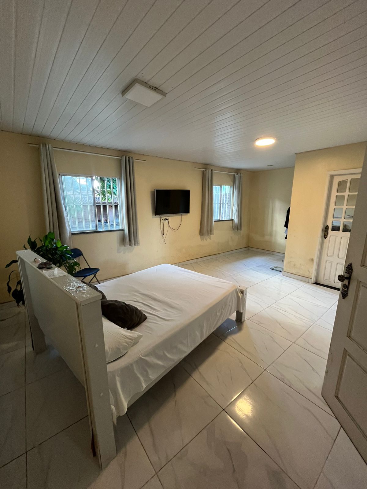 Vendo Casa Cachoeirnha - com Quintal