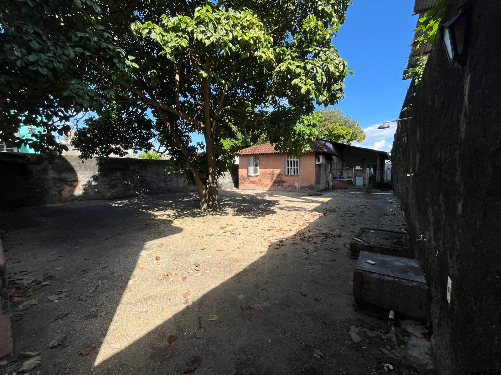 Vendo Casa Cachoeirnha - com Quintal