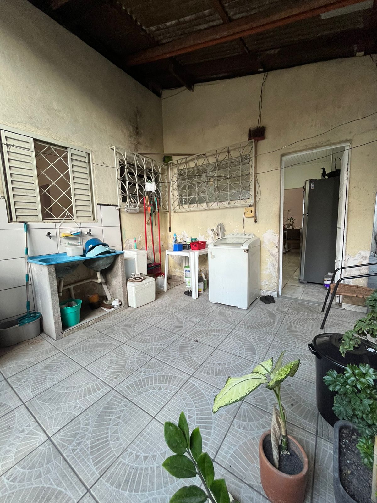 Vendo Casa Cachoeirnha - com Quintal