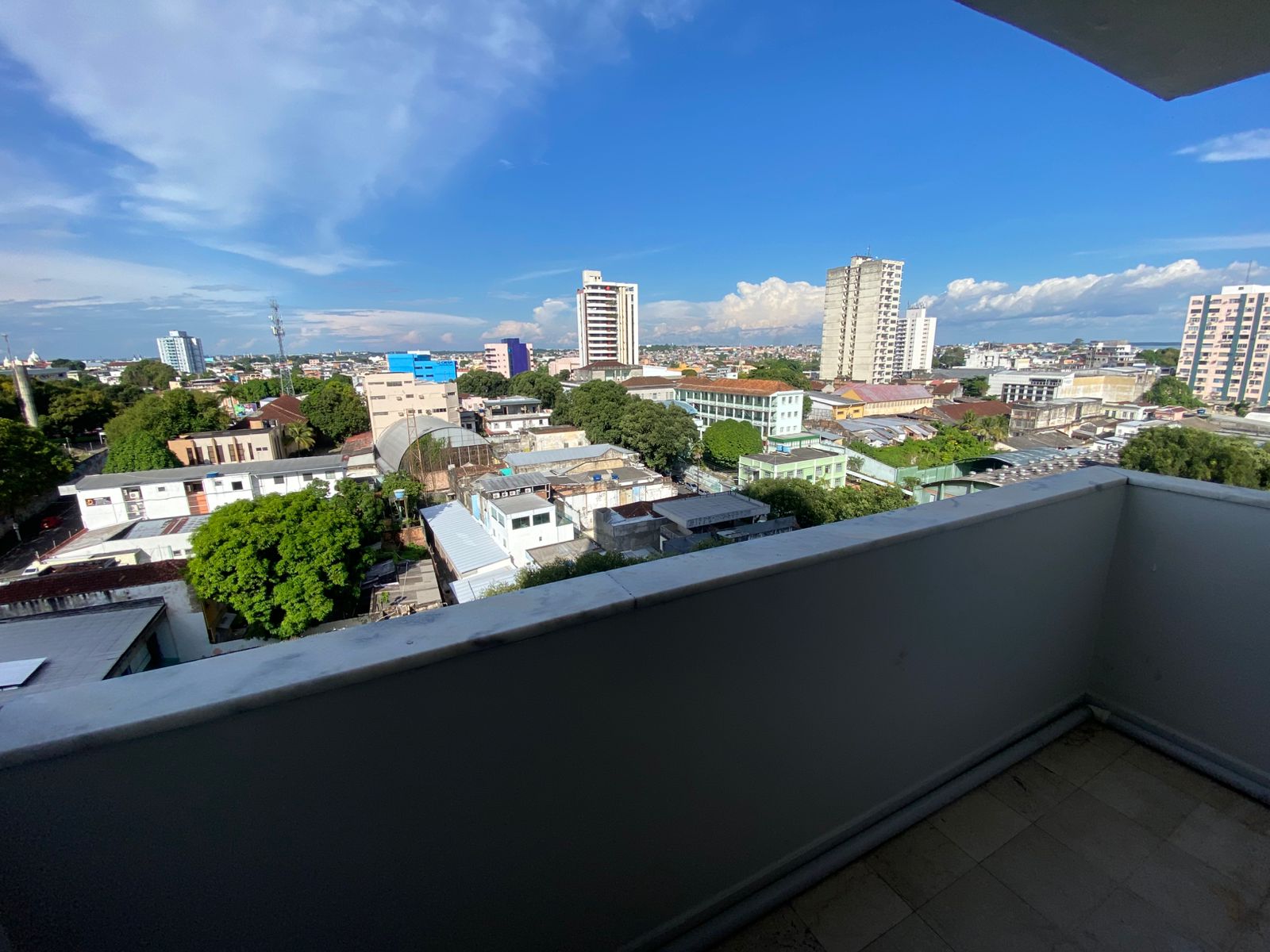 Amplo Apartamento Centro