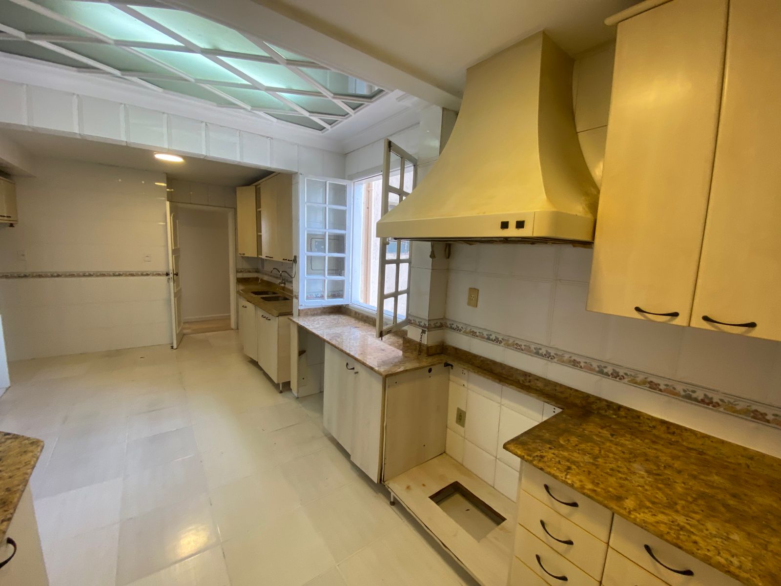 Amplo Apartamento Centro