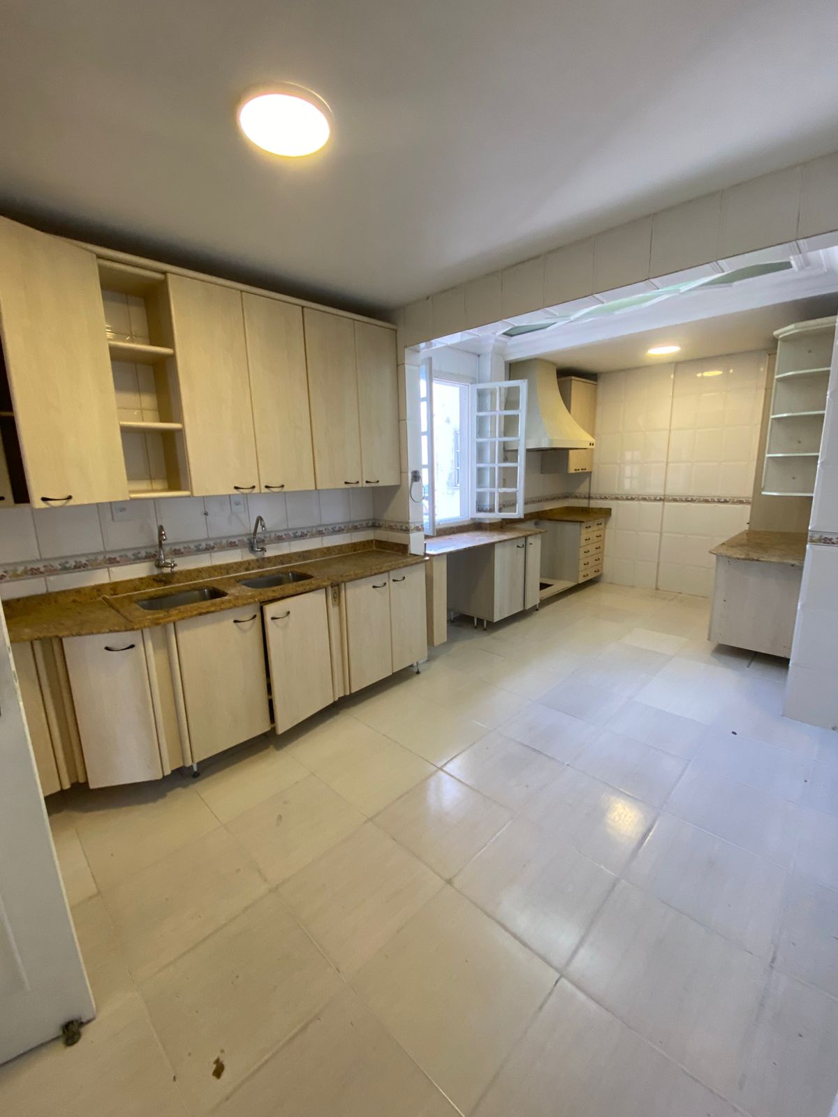 Amplo Apartamento Centro