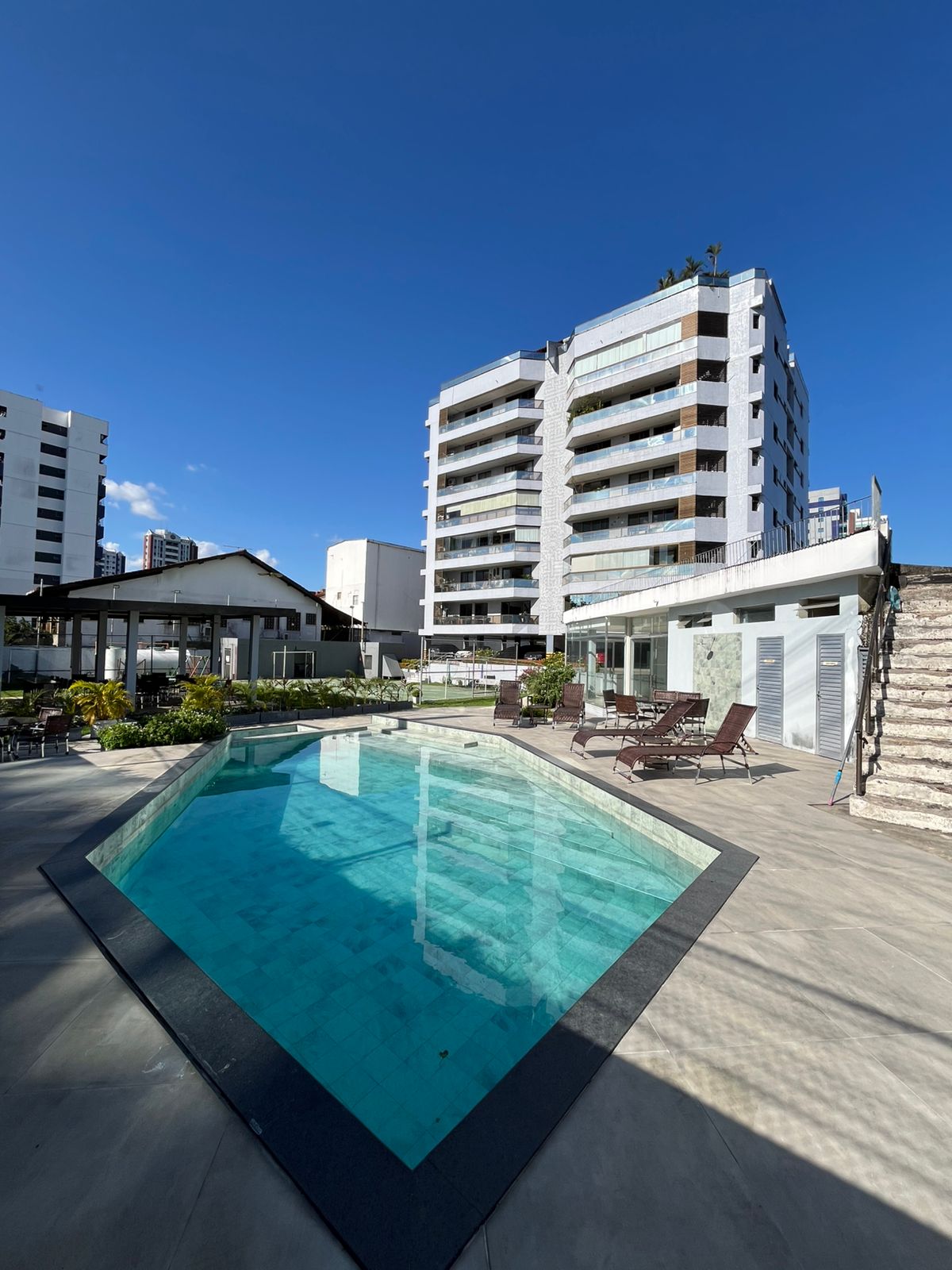 Apartamento 4 quartos Vieiralves