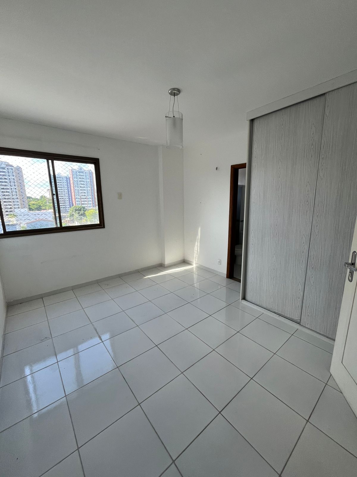 Apartamento 4 quartos Vieiralves