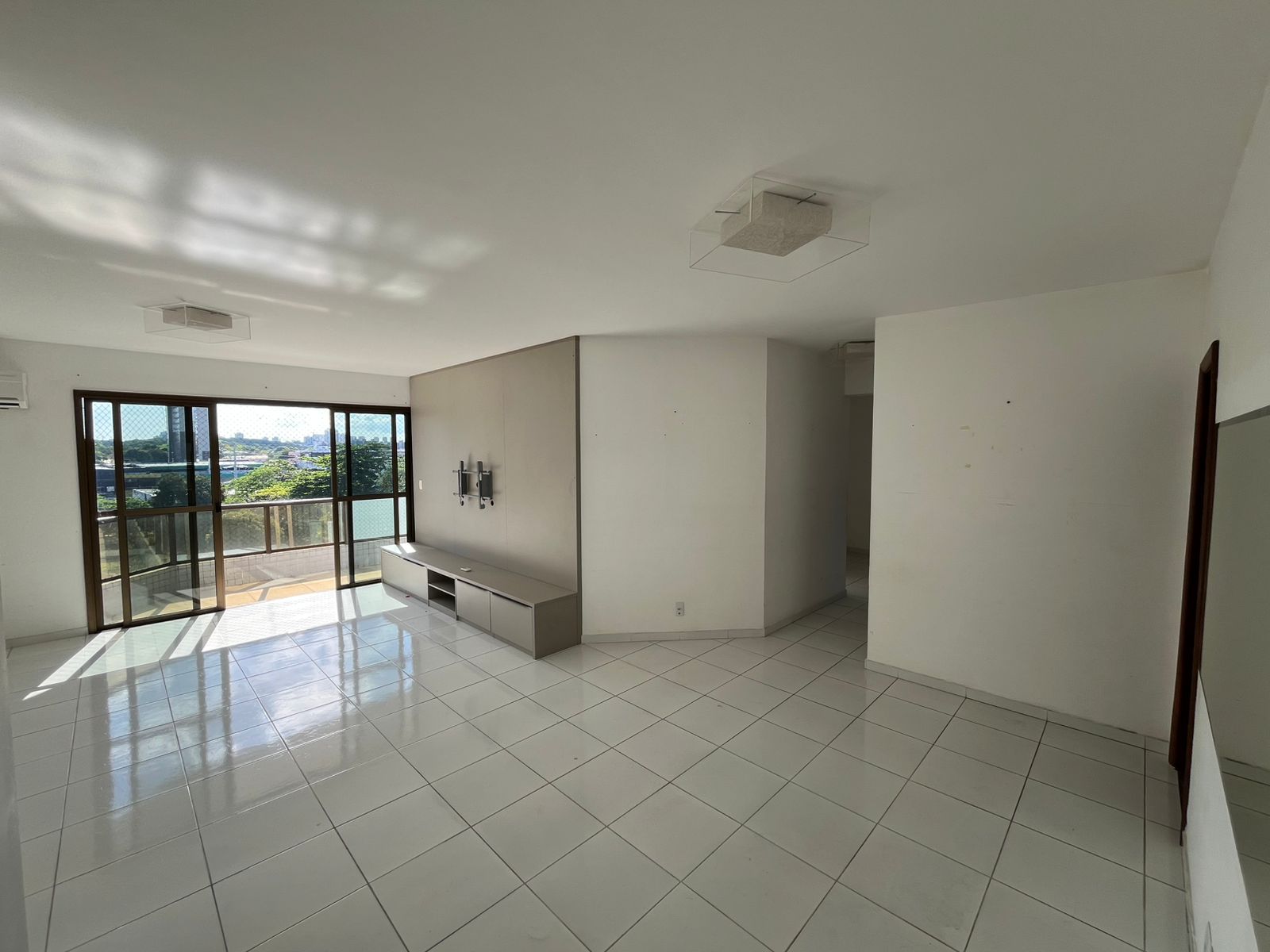 Apartamento 4 quartos Vieiralves
