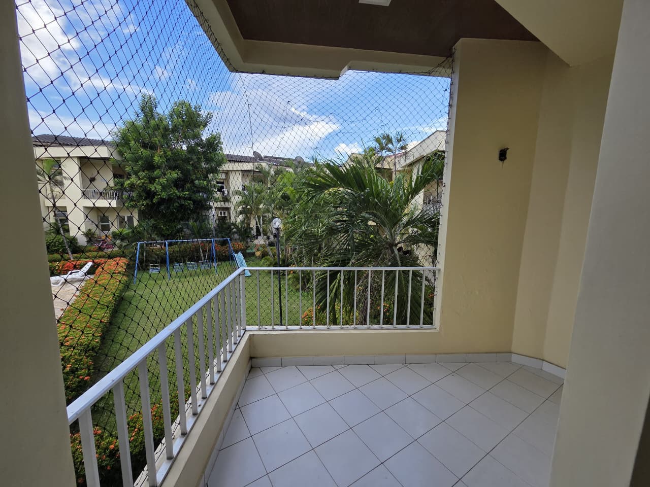 Vendo Casa Duplex Condomínio Verdes Mares 2 - Parque 10
