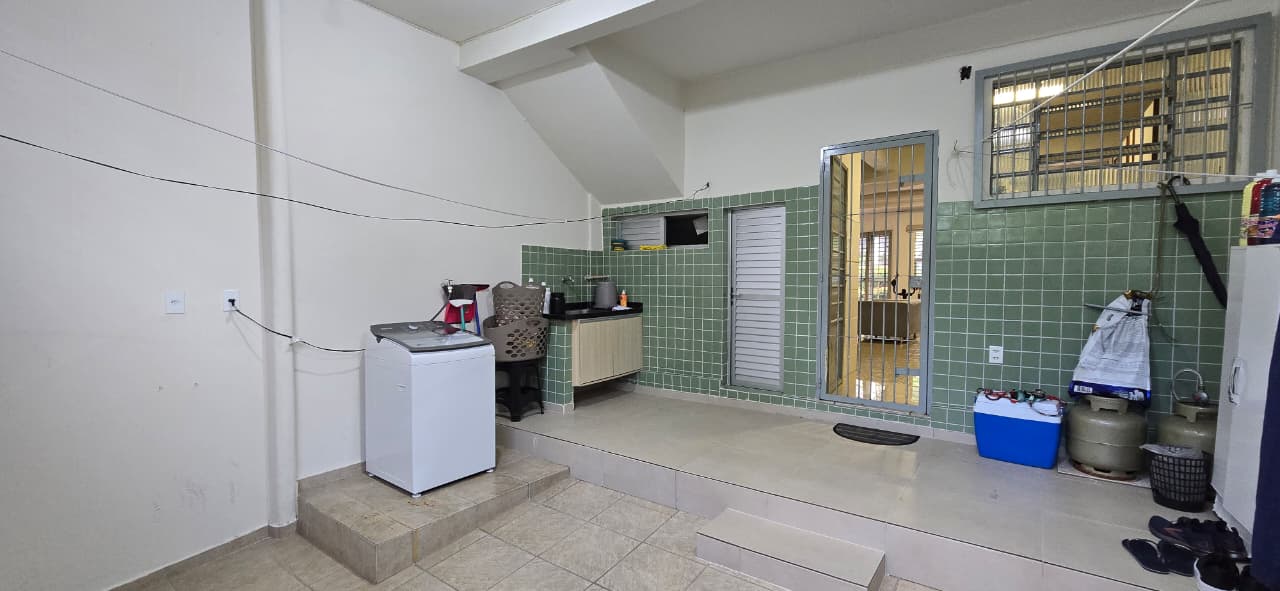Vendo Casa Duplex Condomínio Verdes Mares 2 - Parque 10