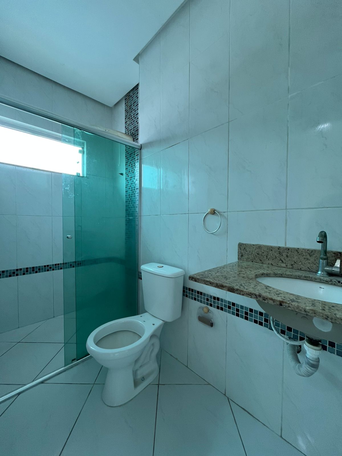 Vendo Casa Duplex de Esquina com Piscina com 6 quartos