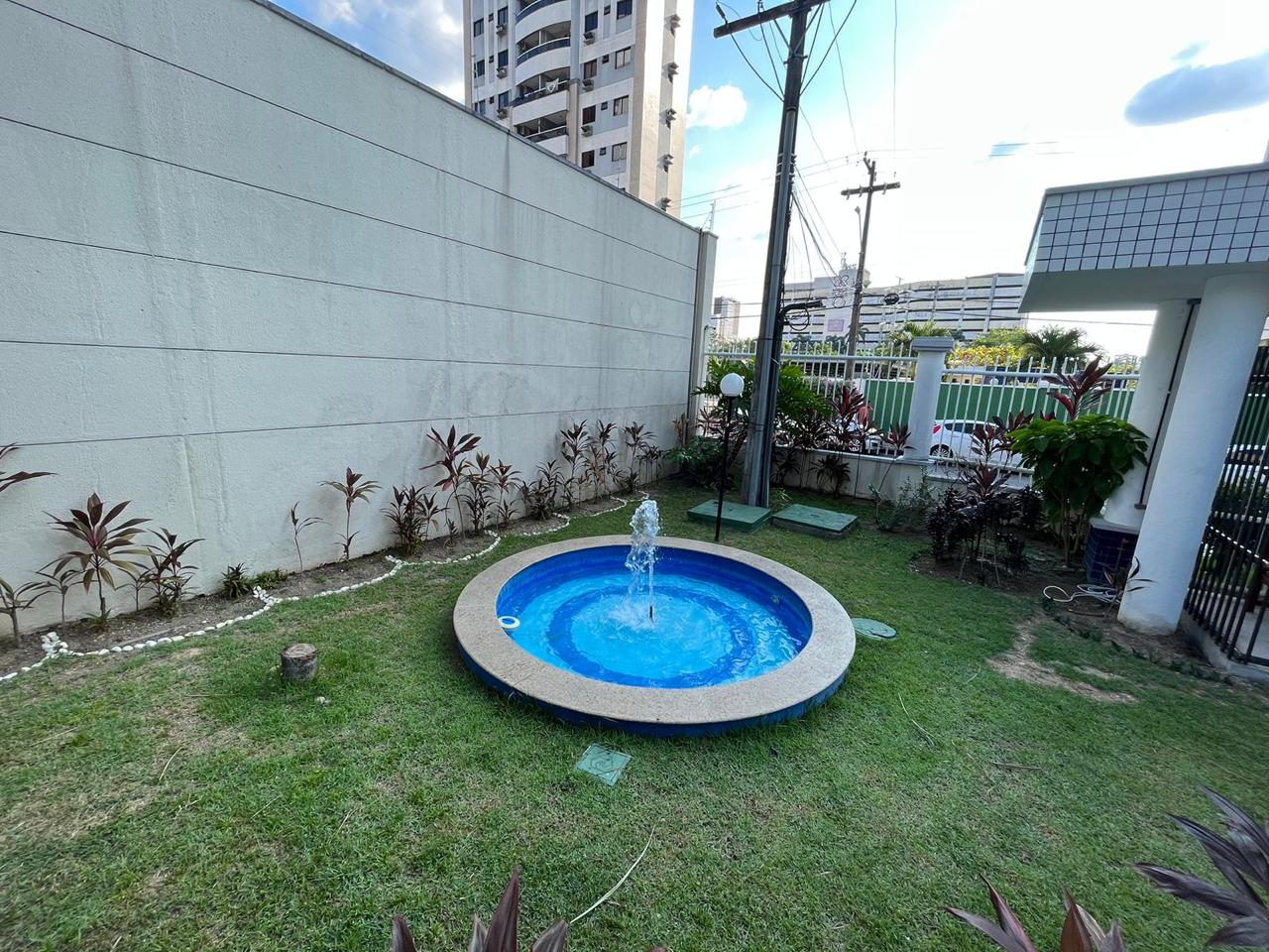Alugo Apartamento no Vieiralves - Cond. Bromélia