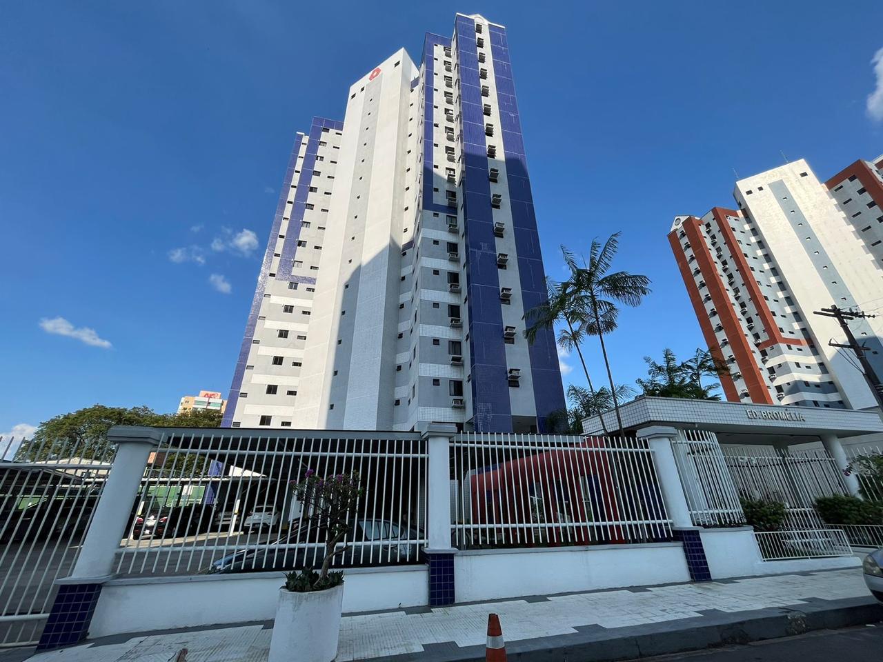 Alugo Apartamento no Vieiralves - Cond. Bromélia