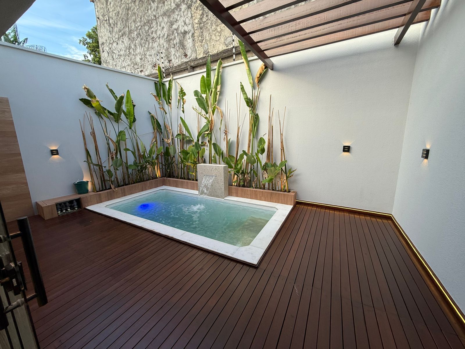 Casa Alto Padrão P. 10 - Nova