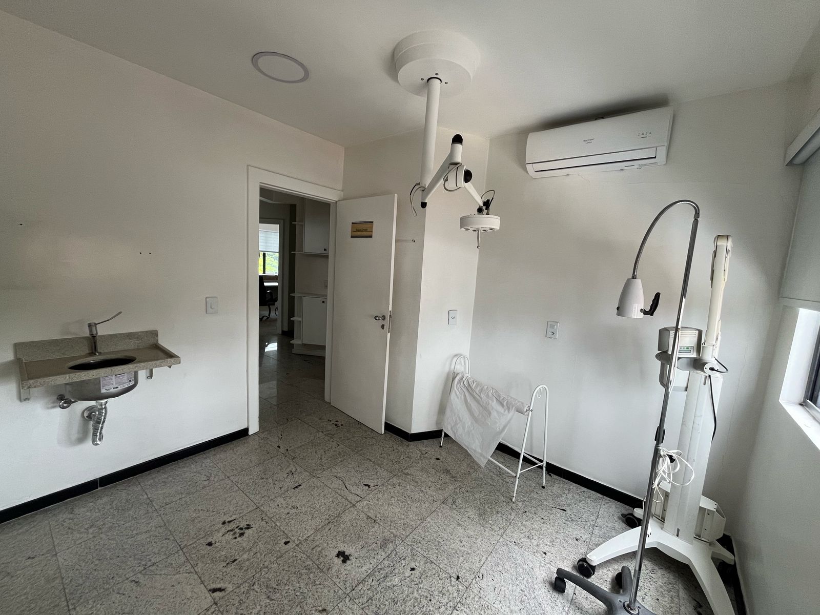 Alugo Clínica Reformada - Cemom