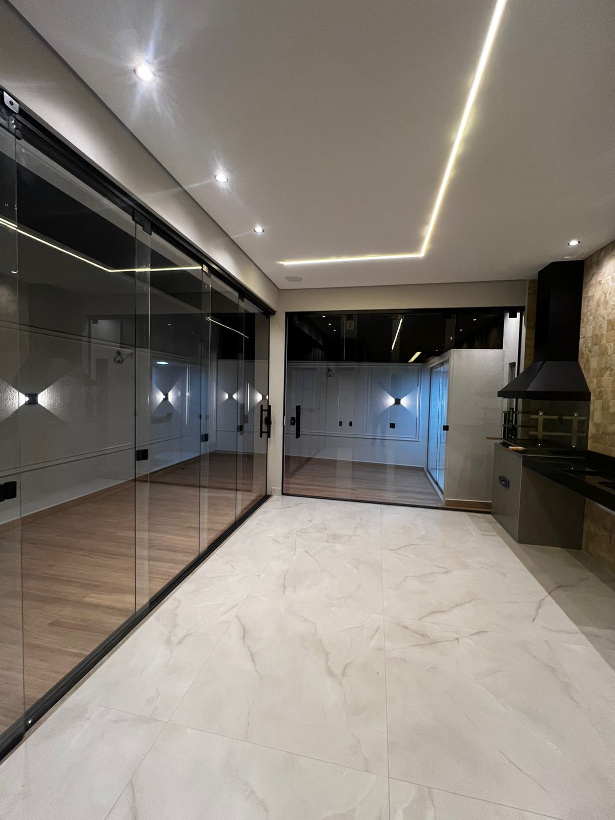 Vendo Casa Alto Padrão - P. 10  - Nova