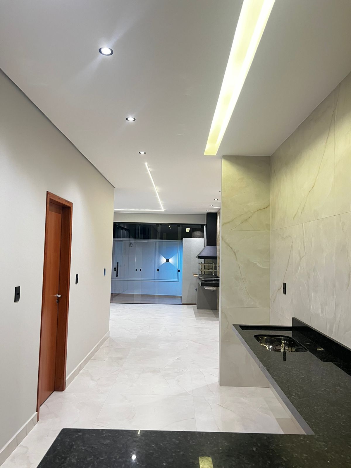 Vendo Casa Alto Padrão - P. 10  - Nova