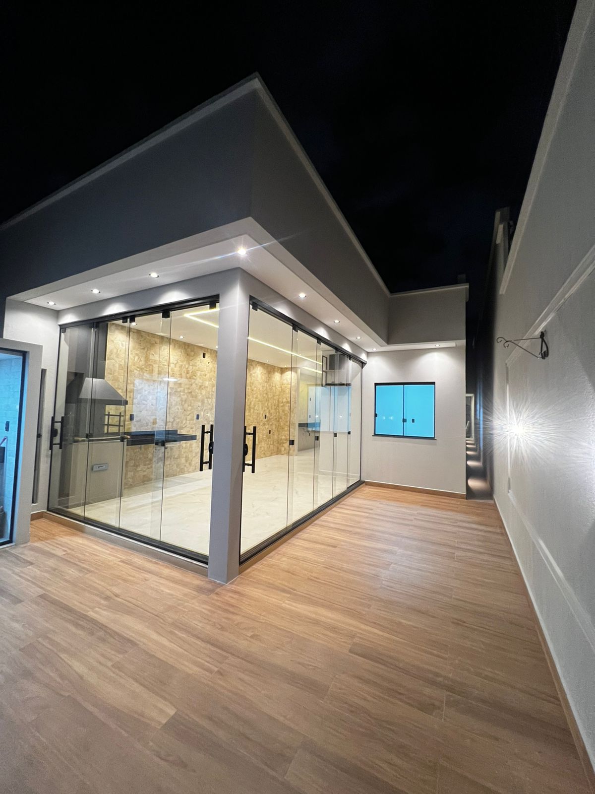 Vendo Casa Alto Padrão - P. 10  - Nova