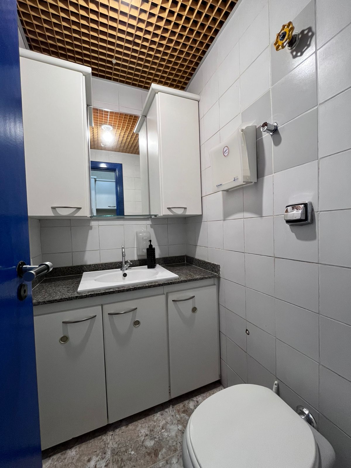 Vendo Sala Comercial - Cemom