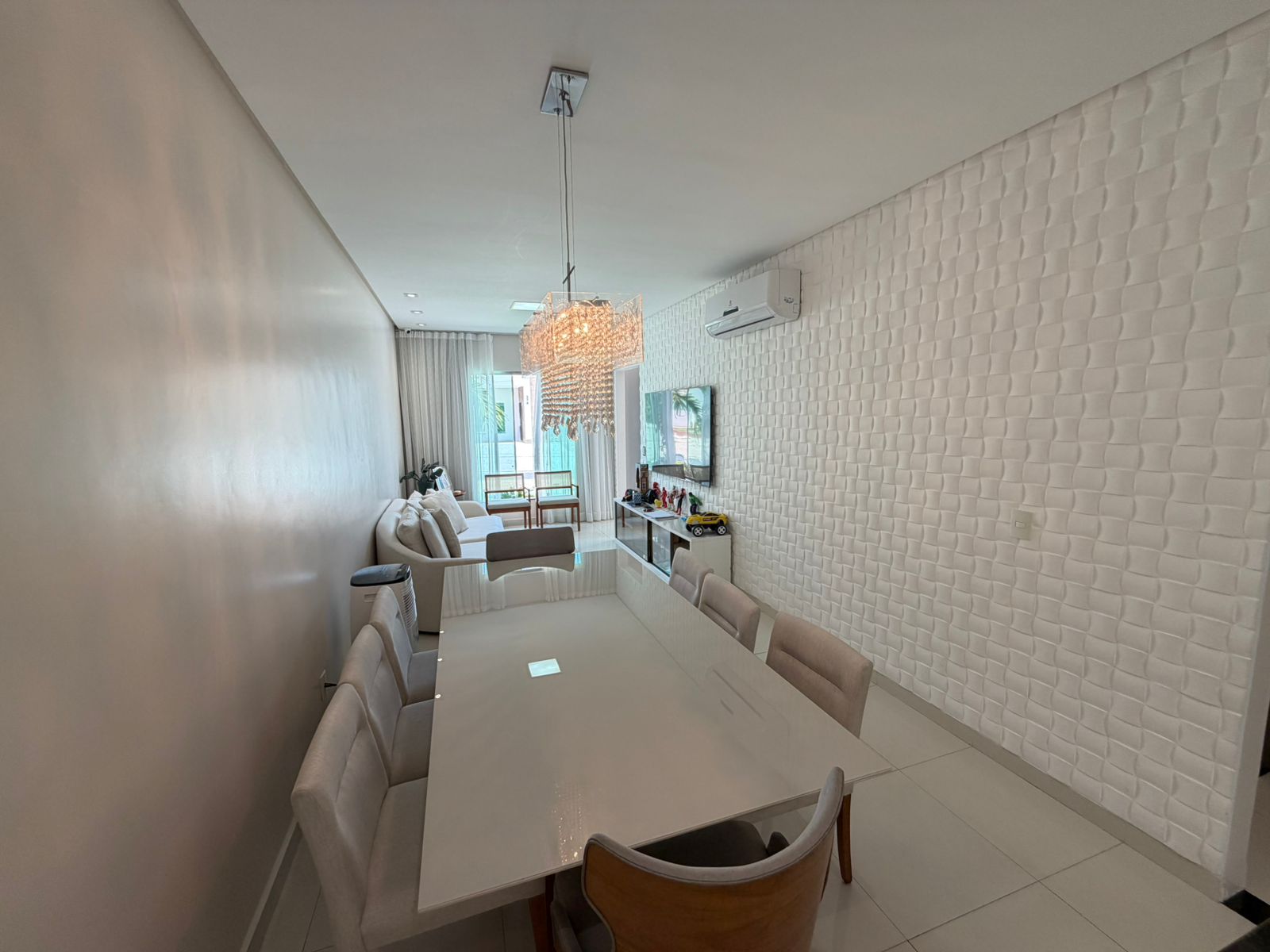 Vendo Casa Térrea com piscina Condomínio Forest Hill