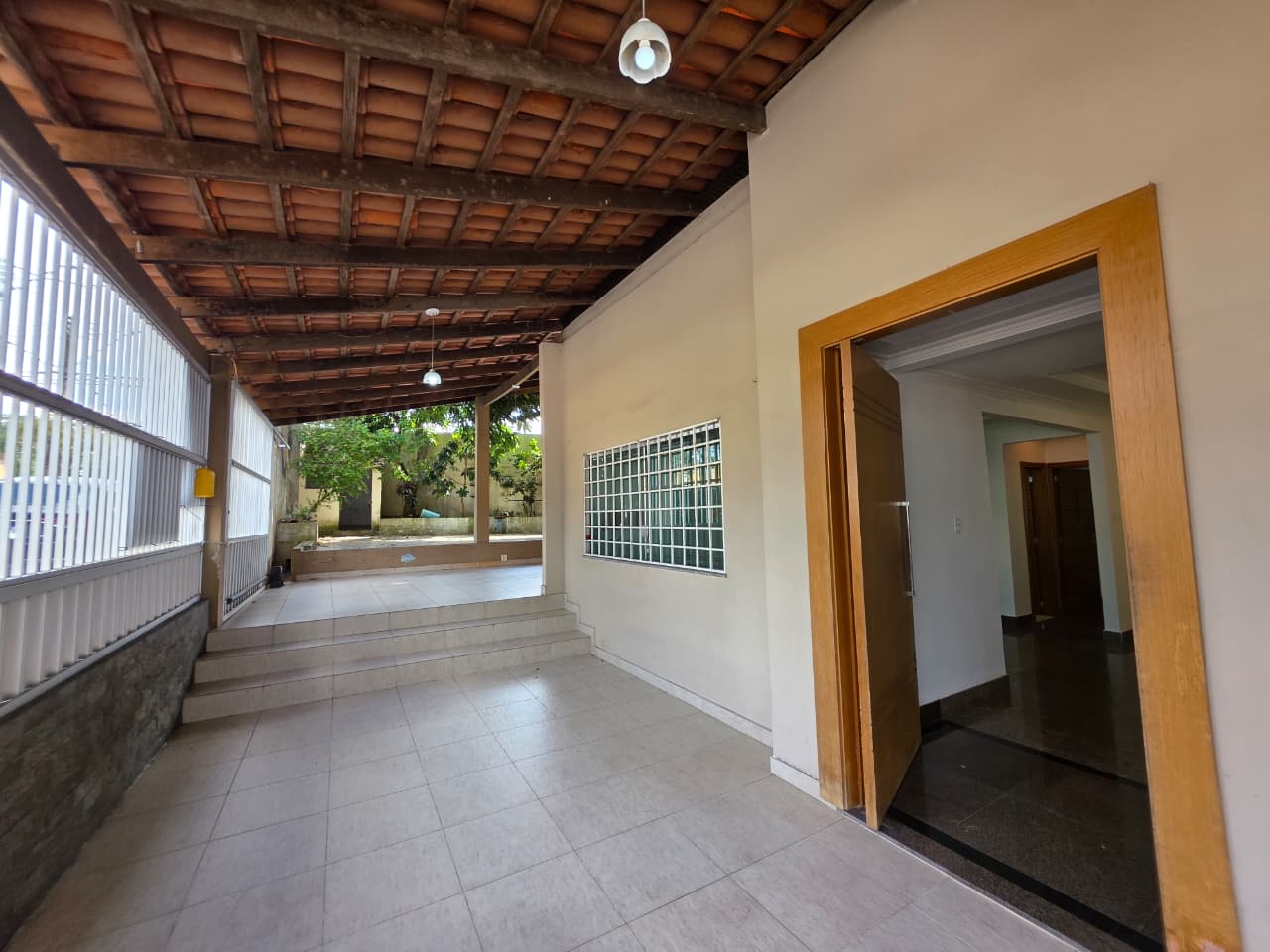 Vendo Casa Dom Pedro II - Atrás da Fcecom - de Esquina