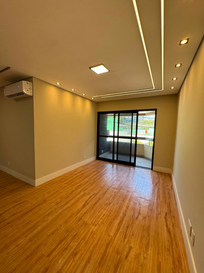 Vendo Apartamento 3 quartos + depósito Reformado - Adrianópolis