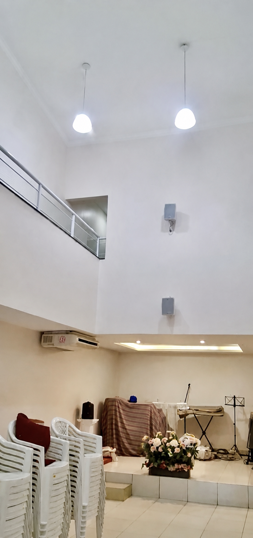 VERAS VENDE CASA DUPLEX NO CENTRO DE FORTALEZA