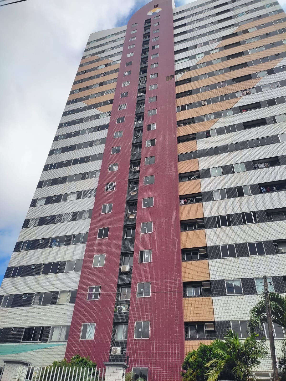 VERAS VENDE AP 2 QUARTOS NO ED ATLANTICO SUL