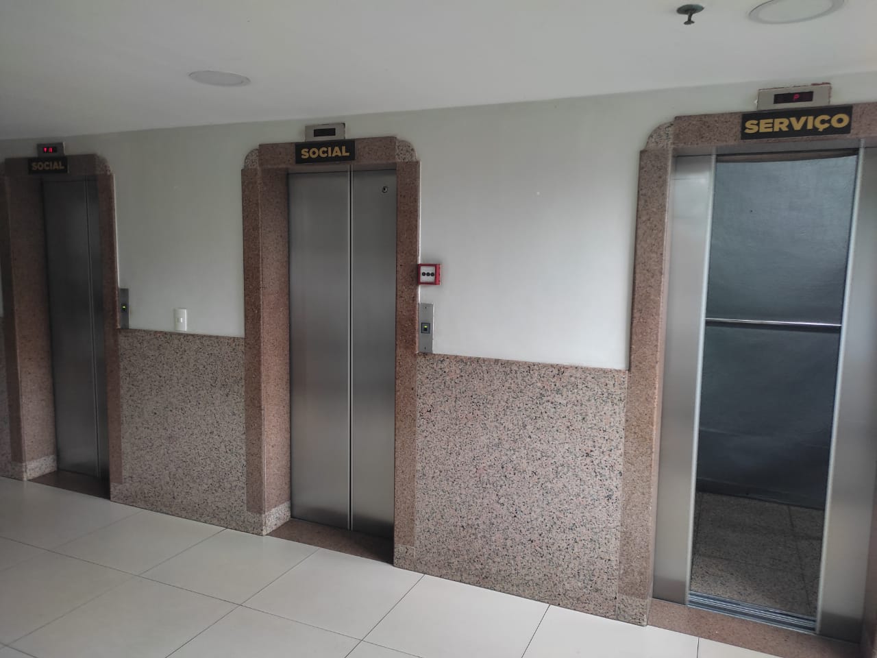 VERAS VENDE AP 2 QUARTOS NO ED ATLANTICO SUL