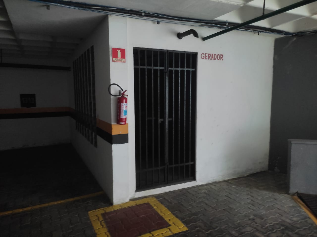 VERAS VENDE AP 2 QUARTOS NO ED ATLANTICO SUL